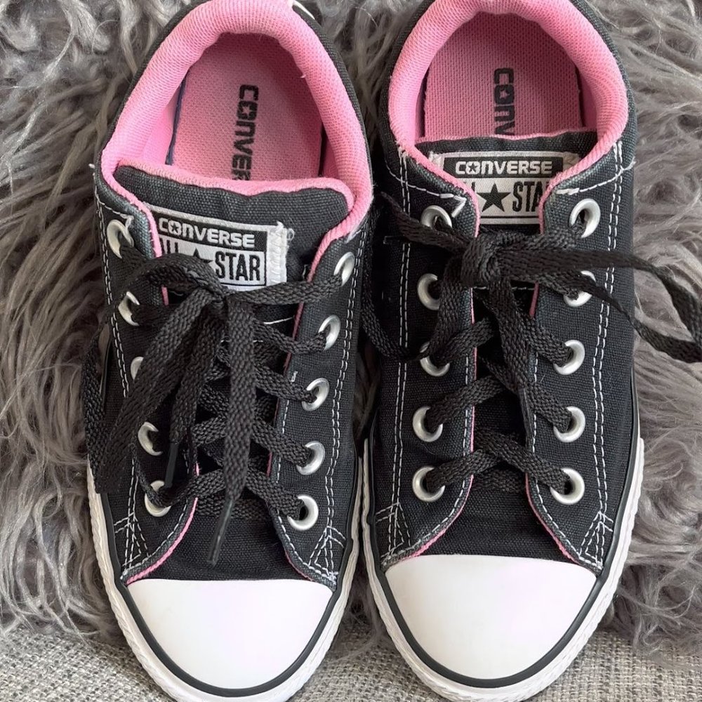 Convers Slip on Sneakers